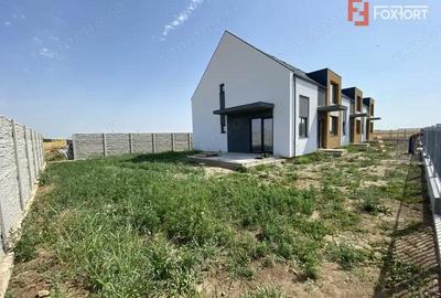 Casă cu 4 camere cu Teren 200 Mp în Sânandrei