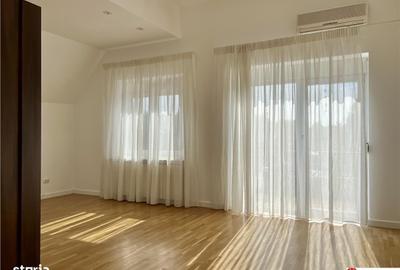 Casă cu 7 camere semidecomandat cu Teren 643 Mp în Central - 2
