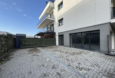 Spatiu comercial de 62 m2 cu terasa de 52 m2 in Borhanci - 2