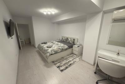 Apartament cu 3 camere decomandat în P-ța Unirii