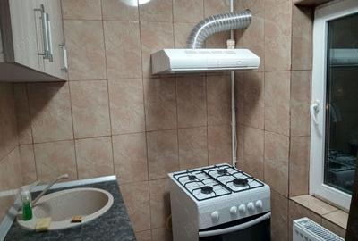 Garsonieră decomandată în Micro 14 - 3