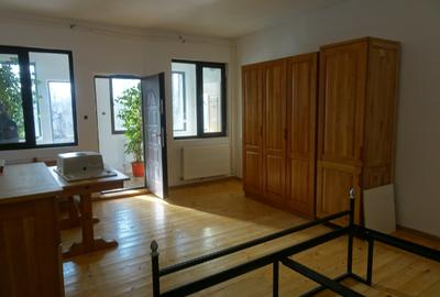 Casă cu 4 camere cu Canalizare în Jilava - 3