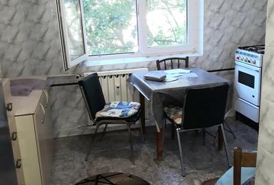 Garsonieră decomandată, mobilată în Sud - 11