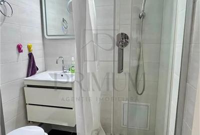 Apartament cu 4 camere decomandat în Est - 1