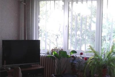 Apartament cu 3 camere semidecomandat, mobilat în Lacul Tei - 1