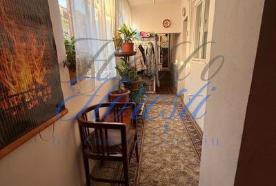 Casă cu 5 camere cu Teren 3000 Mp în Dâmbul Rotund - 9