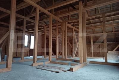 Casă cu 4 camere cu Teren 286 Mp în Vălenii de Munte