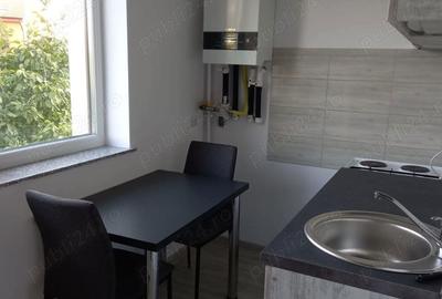 Garsonieră decomandată în Central - 3