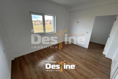 Casă cu 4 camere cu Teren 700 Mp în Rediu - 11