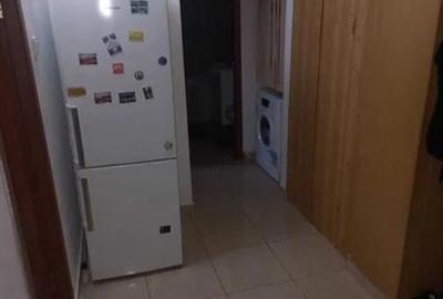 APARTAMENT 2 CAMERE DECOMANDAT POARTA 6 - 2