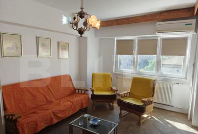 Apartament cu 4 camere, 88 mp, etaj intermediar, pe B-dul Da - 16