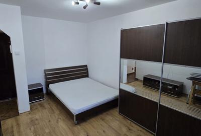 Garsonieră decomandată, mobilată în Păcurari