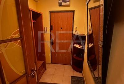 Apartament 3 Camere , Decomandat CF1 , Centrala Termica , Toporasi - 9