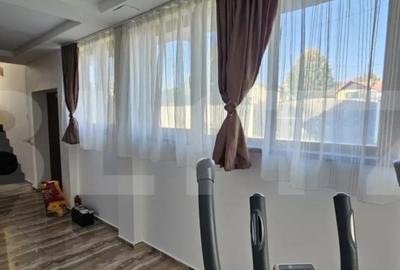 Casă cu 5 camere cu Teren 1300 Mp în Valea - 12