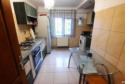 Apartament cu 3 camere decomandat în Gării