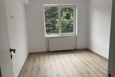 Vand apartament 4 camere renovat total langa Mall Coresi - 4