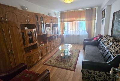 Apartament cu 2 camere decomandat în Republicii - 2