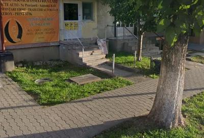 Spațiu comercial, de 28 mp, în Central - 3