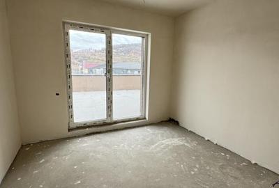 Penthouse cu 4 camere semidecomandat în Florești - 7