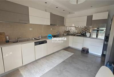 Casa cu teren generos si curte superb amenajata in zona Pietrarie - 5