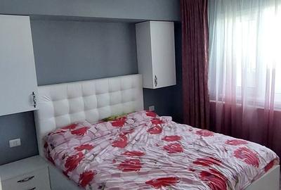 Apartament cu 4 camere decomandat în Poarta 6 - 5