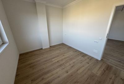 Apartament cu 3 camere semidecomandat, mobilat în Florești - 15