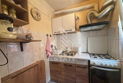 Garsoniera cu bucatarie separata de dormitor, Zona UMT - 1