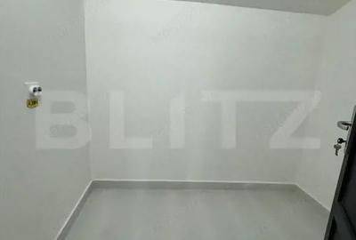 Casă cu 9 camere cu Teren 1000 Mp în Central - 15