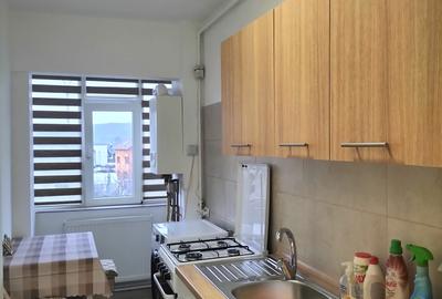 Garsonieră decomandată, mobilată în Mioveni - 3