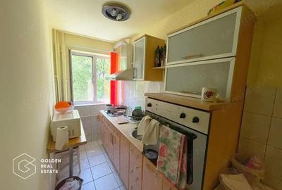 Apartament cu 3 camere, decomandat, etaj intermediar, zona Dacia - 4