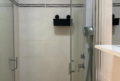 Studio de vanzare Principatele Unite - Piata Unirii - 8