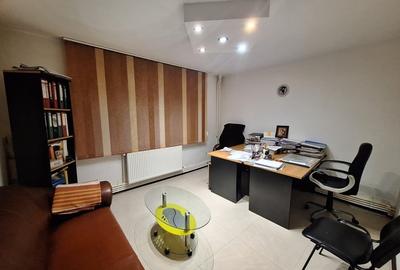 Proprietar inchiriez spatiu la parter ideal pentru birouri/servicii - 3