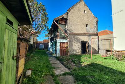 Descoperă  Brasovului Vechi: Casă  singur in curte - 9