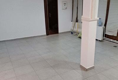 Spatiu comercial sector 2 - 6