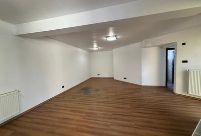 Casă cu 5 camere cu Canalizare în Colentina - 5