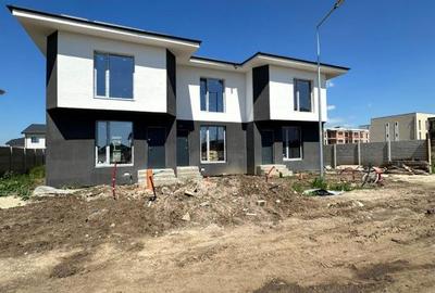 Casă cu 3 camere cu Canalizare în Central - 6