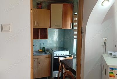 Inchiriez garsoniera ultracentral - 1