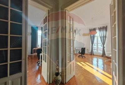 Apartament cu 3 camere decomandat în Universitate