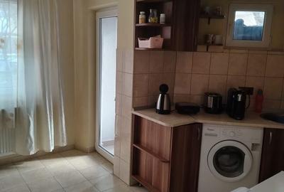 Apartament cu 2 camere semidecomandat în Micro 16 - 2