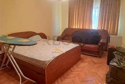 Apartament cu 3 camere decomandat în Bâlc - 7