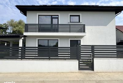 Casă cu 4 camere în Miroslava