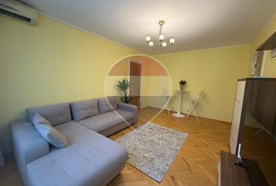 Apartament cu 3 camere semidecomandat, mobilat în Drumul Taberei