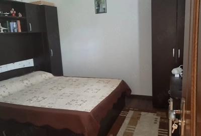 Casă cu Teren 500 Mp în Teslui