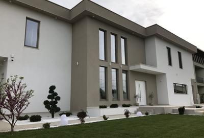 Proprietate cu lac - 1