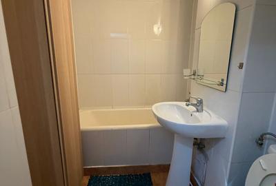 Apartament cu 2 camere decomandat în Titan - 10