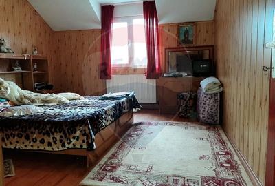 Casă individuală cu 7 camere cu Canalizare în Provița de Jos - 9