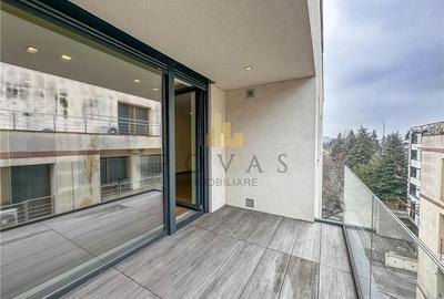 Apartament cu 3 camere semidecomandat, mobilat în Primăverii - 23