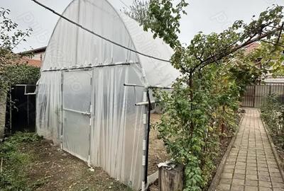 Casă cu 5 camere cu Teren 450 Mp în Central - 2