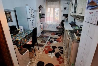 3 camere de inchiriat, zona Consul - 5