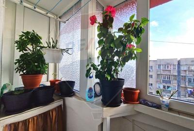 Apartament cu 4 camere decomandat, mobilat în 13 Septembrie - 17